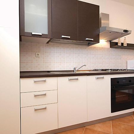 Apartment Stari put III Vir Bagian luar foto